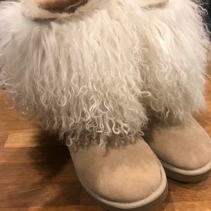 UGG Australia Women’s Short Sheepskin Boots